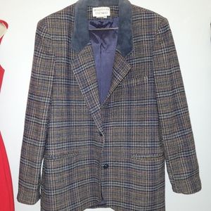 Brandon Thomas sports jacket